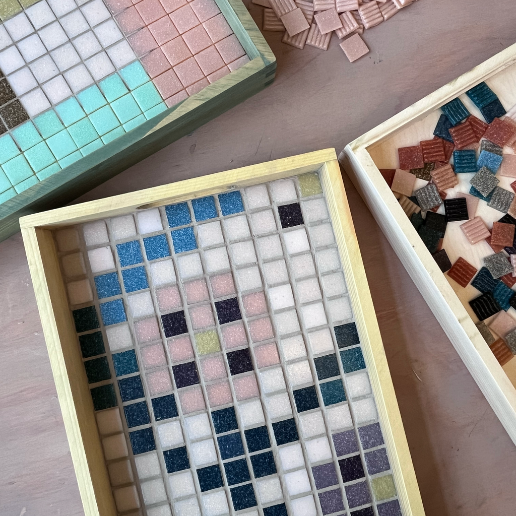 workshop: lav din egen mosaik bakke